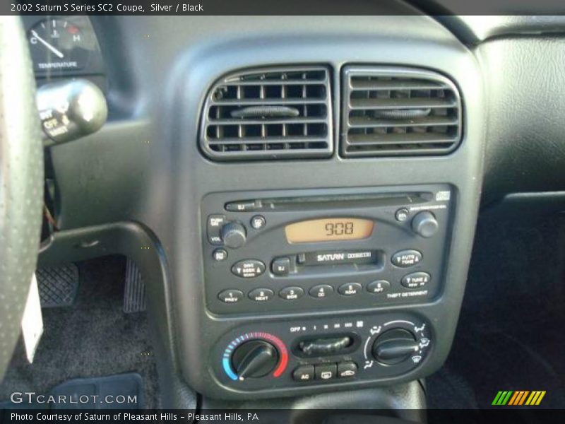 Silver / Black 2002 Saturn S Series SC2 Coupe