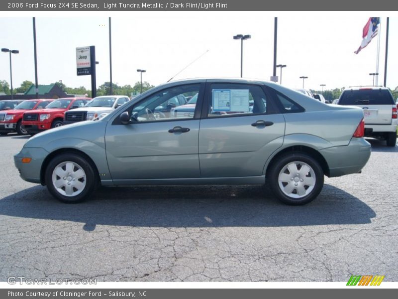 Light Tundra Metallic / Dark Flint/Light Flint 2006 Ford Focus ZX4 SE Sedan