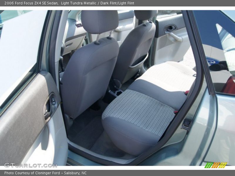Light Tundra Metallic / Dark Flint/Light Flint 2006 Ford Focus ZX4 SE Sedan