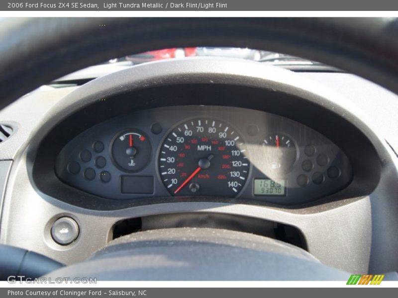 2006 Focus ZX4 SE Sedan ZX4 SE Sedan Gauges