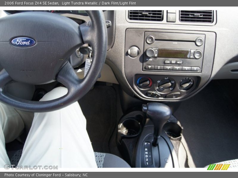 Light Tundra Metallic / Dark Flint/Light Flint 2006 Ford Focus ZX4 SE Sedan