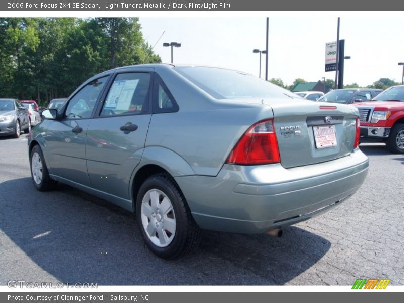 Light Tundra Metallic / Dark Flint/Light Flint 2006 Ford Focus ZX4 SE Sedan