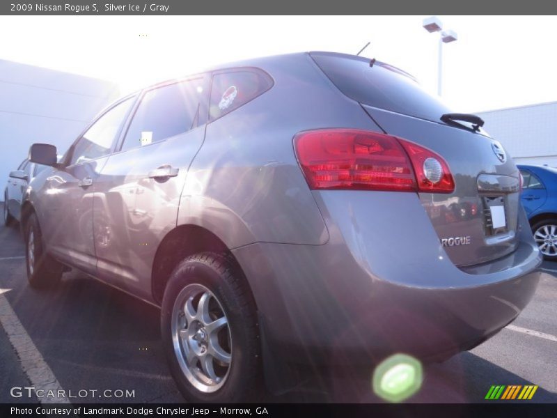 Silver Ice / Gray 2009 Nissan Rogue S