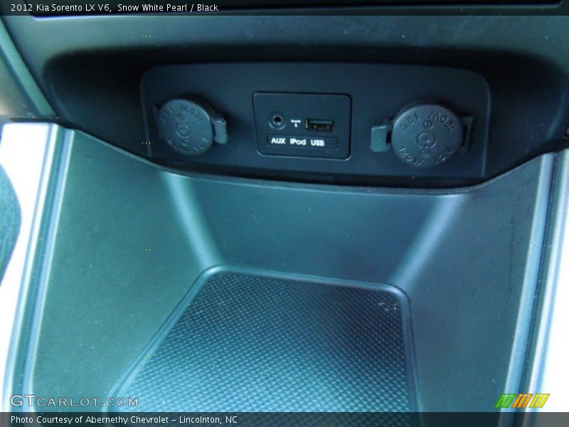 Snow White Pearl / Black 2012 Kia Sorento LX V6