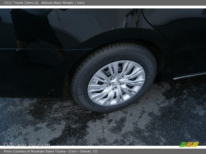 Attitude Black Metallic / Ivory 2012 Toyota Camry LE
