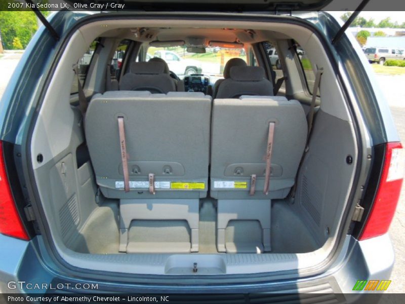  2007 Sedona LX Trunk