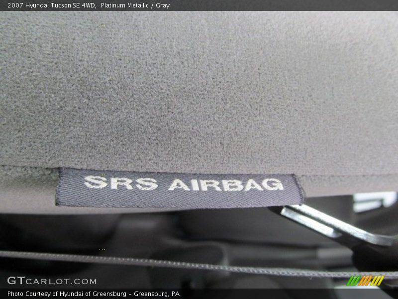 Platinum Metallic / Gray 2007 Hyundai Tucson SE 4WD