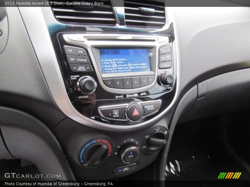 Cyclone Gray / Black 2013 Hyundai Accent SE 5 Door