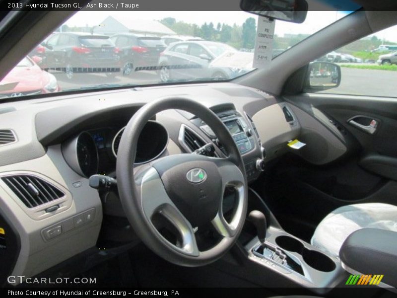 Ash Black / Taupe 2013 Hyundai Tucson GL