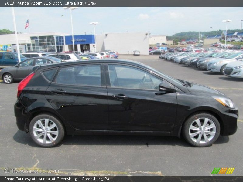  2013 Accent SE 5 Door Ultra Black