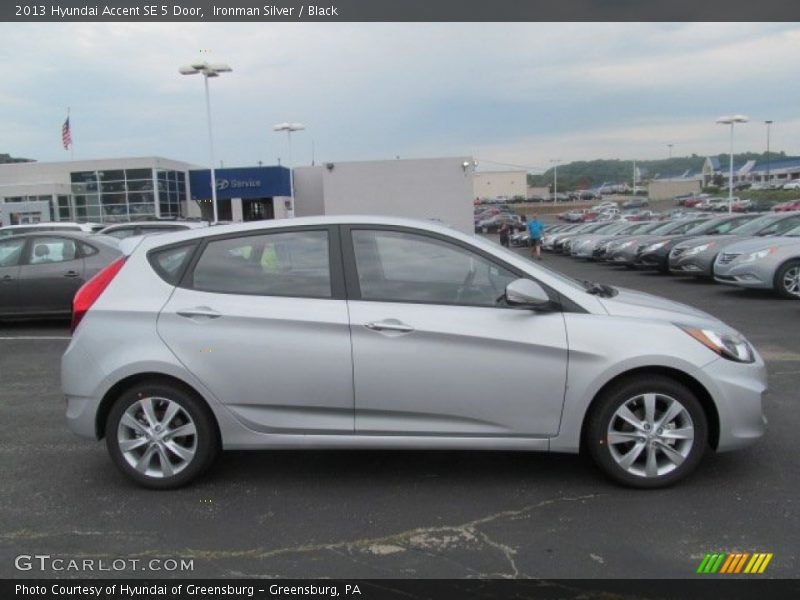  2013 Accent SE 5 Door Ironman Silver