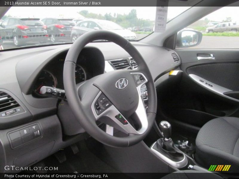  2013 Accent SE 5 Door Steering Wheel