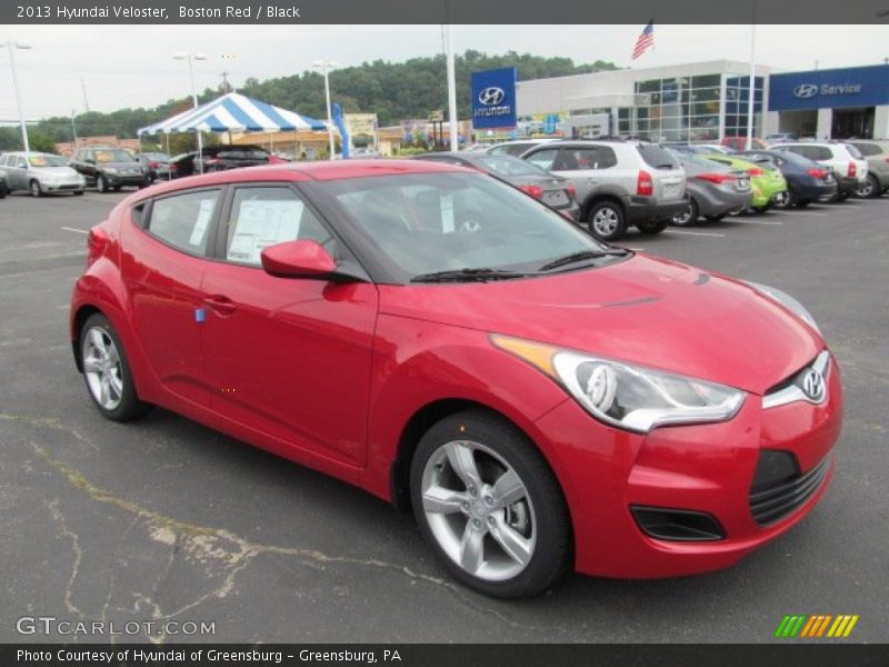 Front 3/4 View of 2013 Veloster 