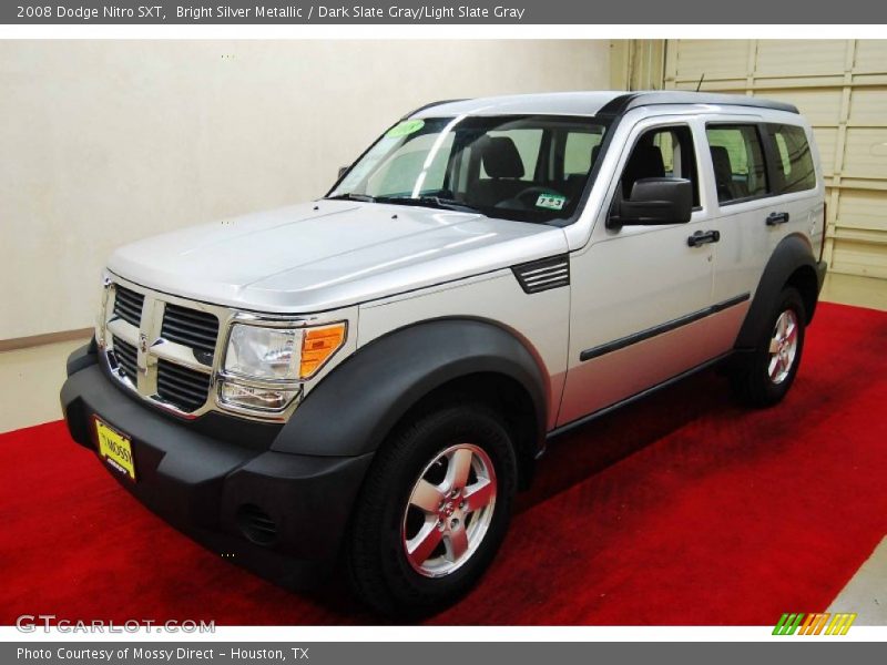 Bright Silver Metallic / Dark Slate Gray/Light Slate Gray 2008 Dodge Nitro SXT