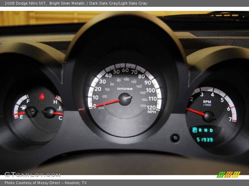 Bright Silver Metallic / Dark Slate Gray/Light Slate Gray 2008 Dodge Nitro SXT