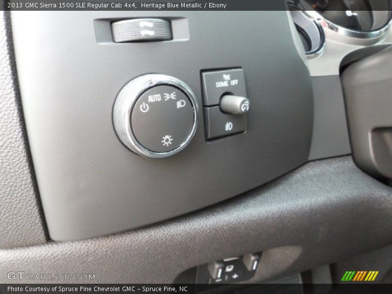 Controls of 2013 Sierra 1500 SLE Regular Cab 4x4