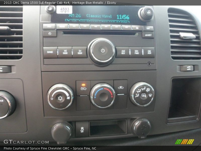 Controls of 2013 Sierra 1500 SLE Regular Cab 4x4