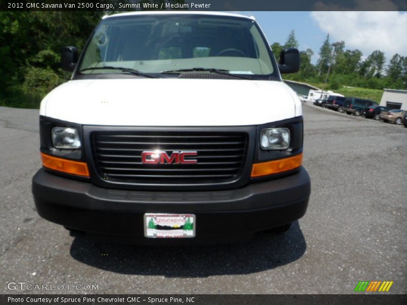 Summit White / Medium Pewter 2012 GMC Savana Van 2500 Cargo