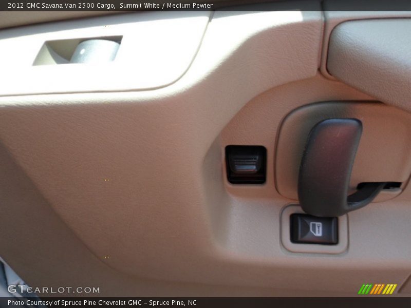 Summit White / Medium Pewter 2012 GMC Savana Van 2500 Cargo