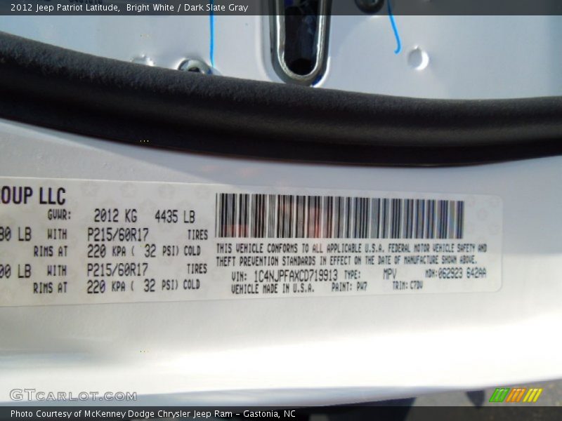 Bright White / Dark Slate Gray 2012 Jeep Patriot Latitude