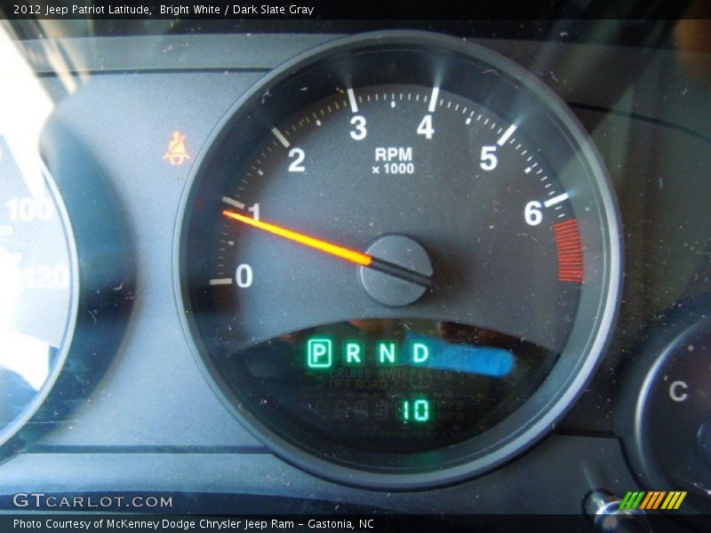 Bright White / Dark Slate Gray 2012 Jeep Patriot Latitude