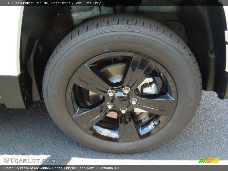 Bright White / Dark Slate Gray 2012 Jeep Patriot Latitude