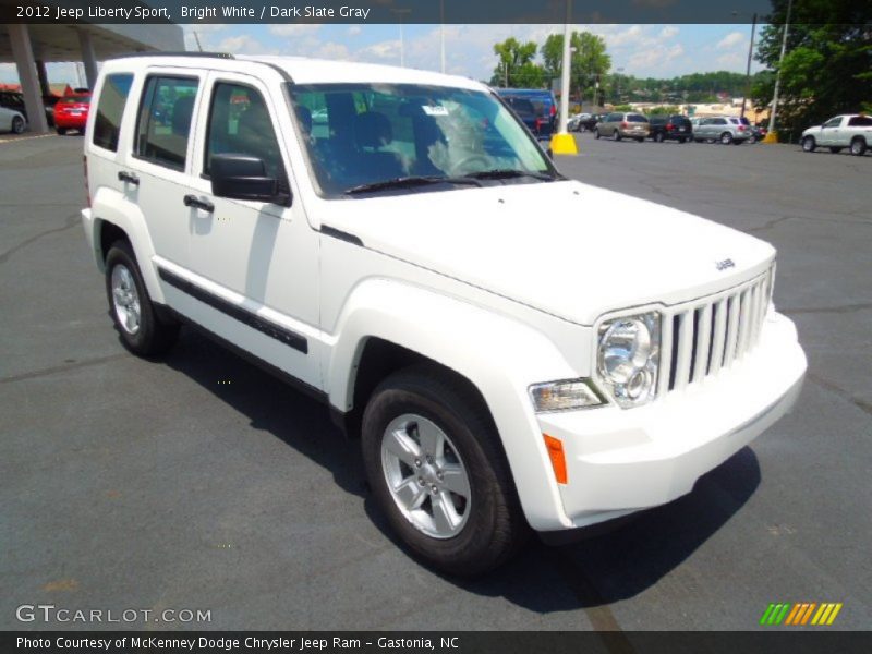 Bright White / Dark Slate Gray 2012 Jeep Liberty Sport