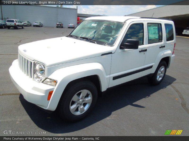 Bright White / Dark Slate Gray 2012 Jeep Liberty Sport