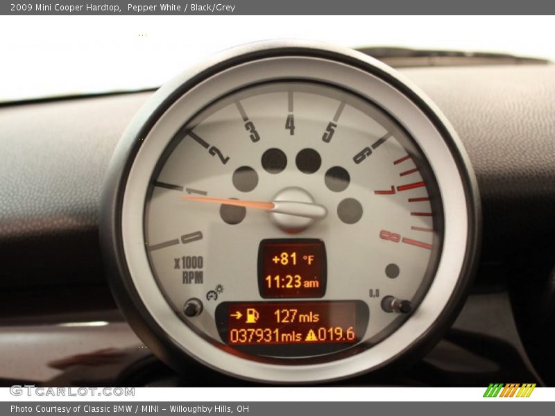 Pepper White / Black/Grey 2009 Mini Cooper Hardtop