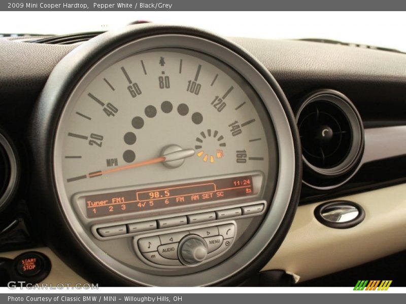 Pepper White / Black/Grey 2009 Mini Cooper Hardtop