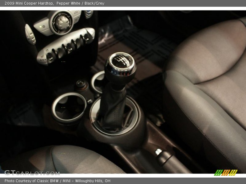 Pepper White / Black/Grey 2009 Mini Cooper Hardtop