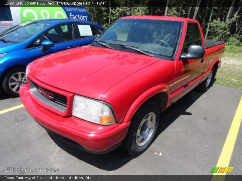 Apple Red / Pewter 1998 GMC Sonoma SLE Regular Cab