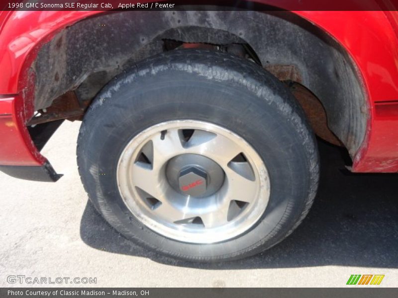Apple Red / Pewter 1998 GMC Sonoma SLE Regular Cab