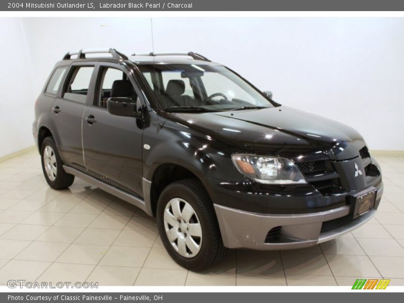 Labrador Black Pearl / Charcoal 2004 Mitsubishi Outlander LS