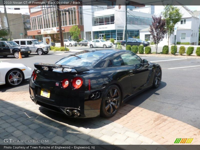 Black Obsidian / Black 2010 Nissan GT-R Premium