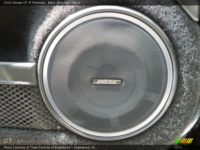 Audio System of 2010 GT-R Premium