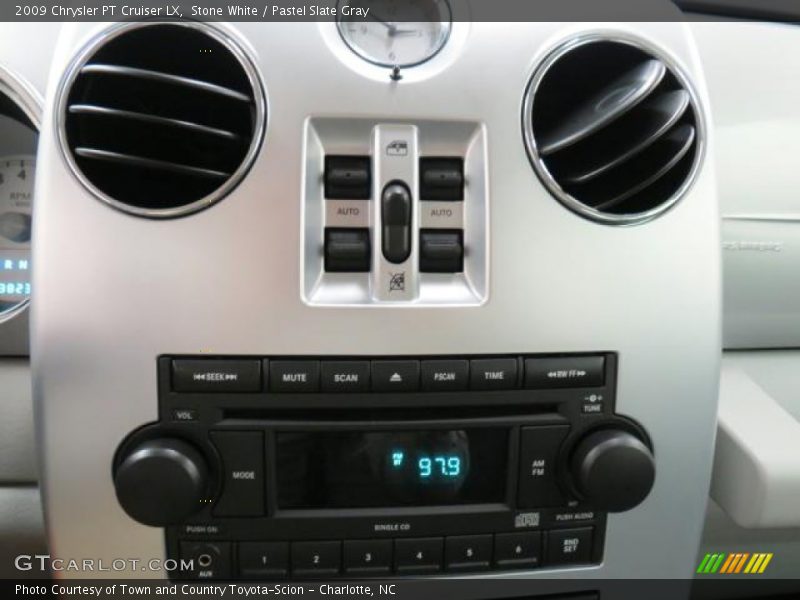 Stone White / Pastel Slate Gray 2009 Chrysler PT Cruiser LX