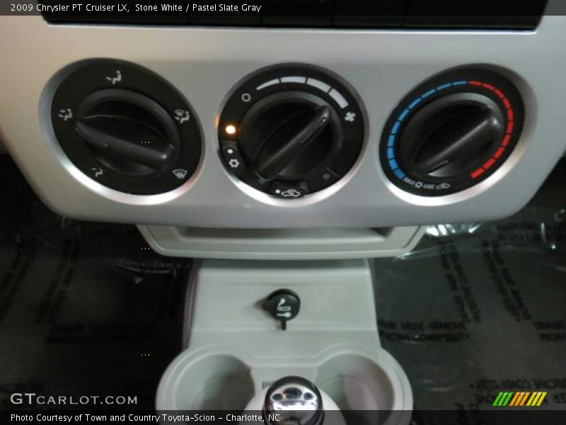 Stone White / Pastel Slate Gray 2009 Chrysler PT Cruiser LX
