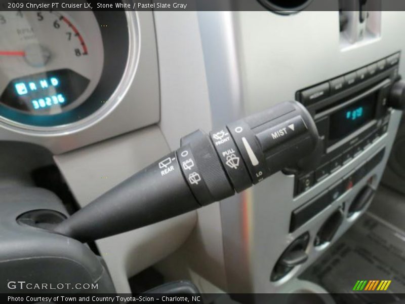 Stone White / Pastel Slate Gray 2009 Chrysler PT Cruiser LX