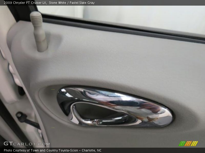 Stone White / Pastel Slate Gray 2009 Chrysler PT Cruiser LX