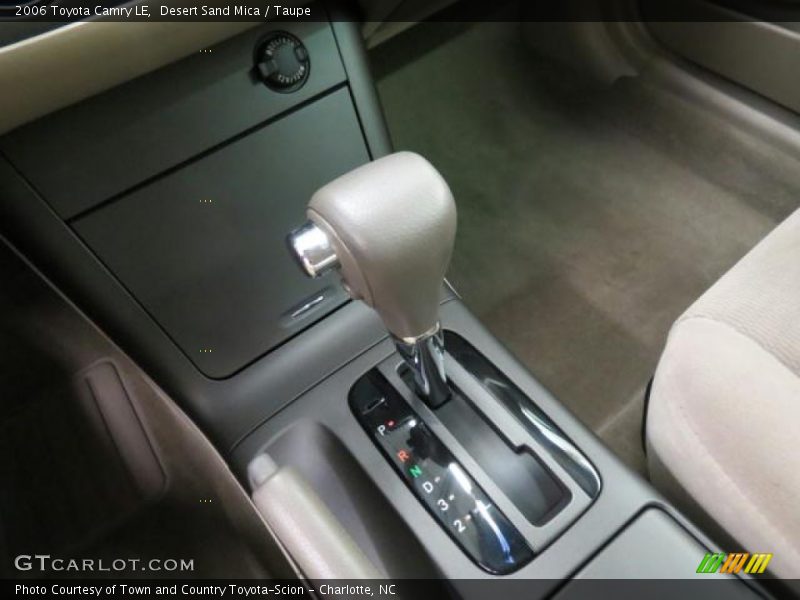 Desert Sand Mica / Taupe 2006 Toyota Camry LE