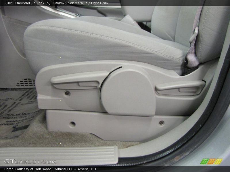 Galaxy Silver Metallic / Light Gray 2005 Chevrolet Equinox LS