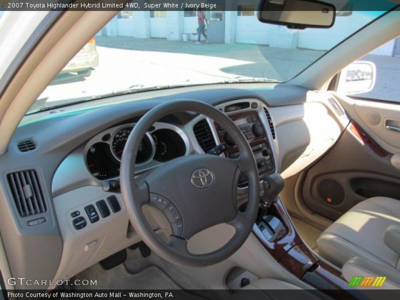 Super White / Ivory Beige 2007 Toyota Highlander Hybrid Limited 4WD