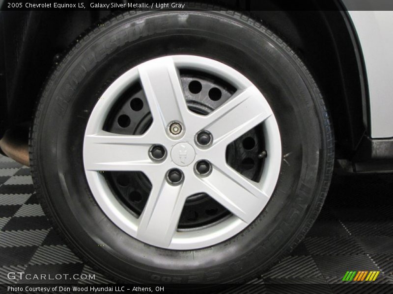 Galaxy Silver Metallic / Light Gray 2005 Chevrolet Equinox LS
