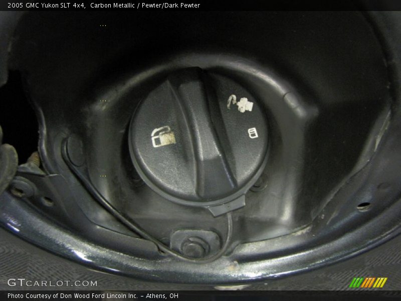 Carbon Metallic / Pewter/Dark Pewter 2005 GMC Yukon SLT 4x4