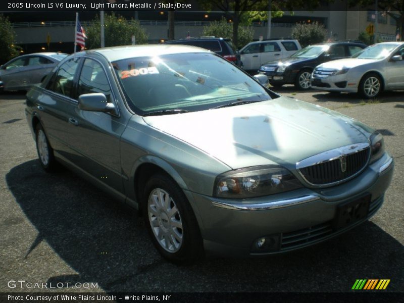 Light Tundra Metallic / Shale/Dove 2005 Lincoln LS V6 Luxury
