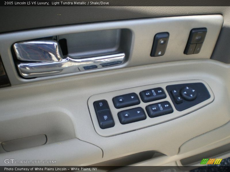 Controls of 2005 LS V6 Luxury