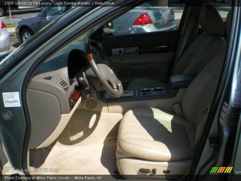 Light Tundra Metallic / Shale/Dove 2005 Lincoln LS V6 Luxury