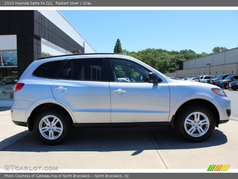 Radiant Silver / Gray 2010 Hyundai Santa Fe GLS