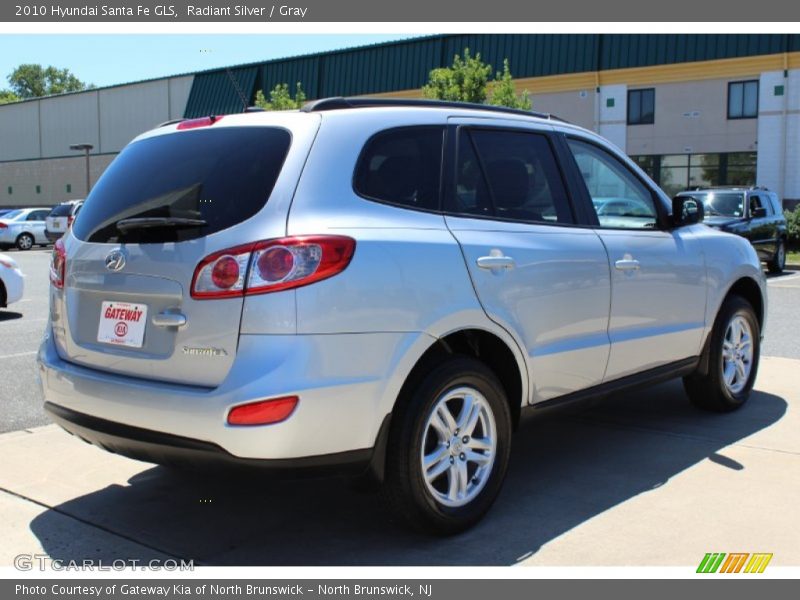 Radiant Silver / Gray 2010 Hyundai Santa Fe GLS